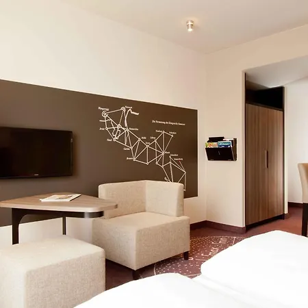 Steigenberger Parkhotel Hotel
