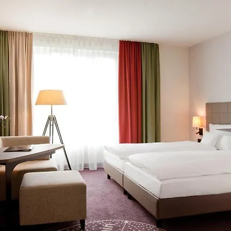 Steigenberger Parkhotel Hotel