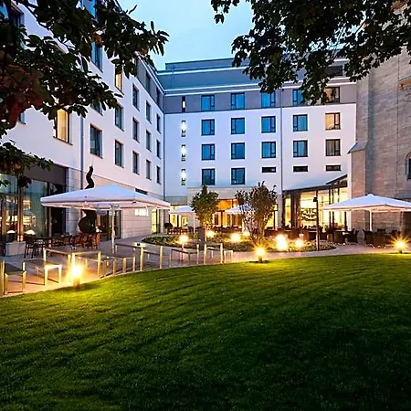 Steigenberger Parkhotel Hotel