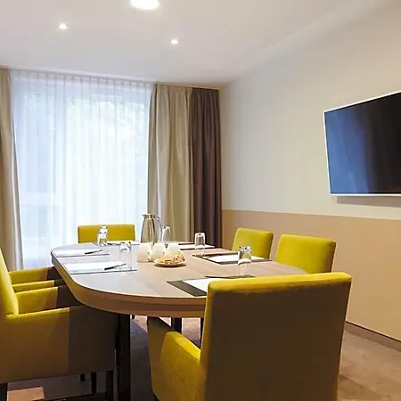 Steigenberger Parkhotel 4*