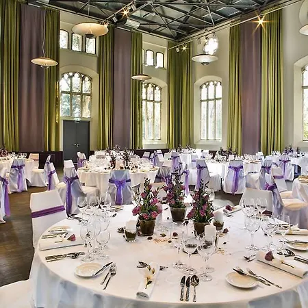 Hotel Steigenberger Parkhotel 4*