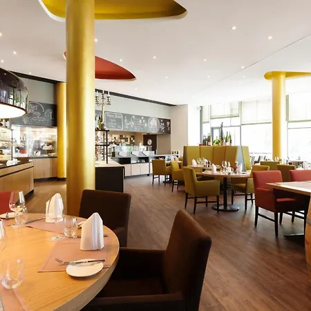 Steigenberger Parkhotel Szálloda 4*