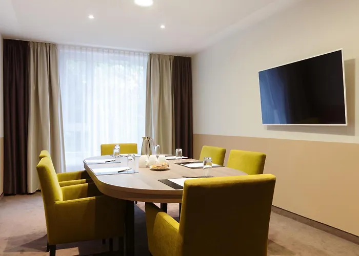 Steigenberger Parkhotel Szálloda